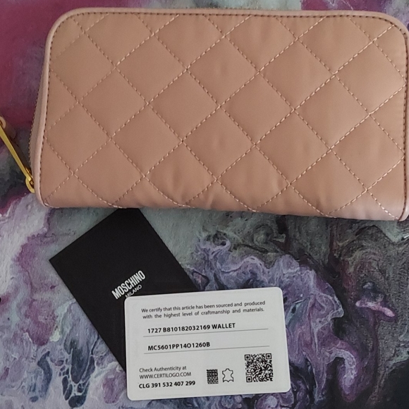 Moschino Wallet - Picture 3 of 12